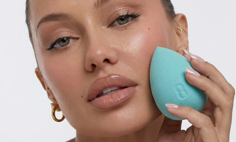 Beauty blender: Πώς να απλώσεις το foundation χωρίς γραμμές