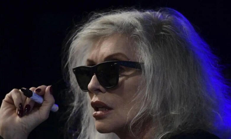Οι Blondie θα κυκλοφορήσουν το πρώτο τους άλμπουμ μετά από εννέα χρόνια στις αρχές του 2027