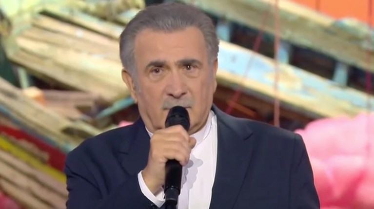 Αιχμές – “φωτιά” από Λαζόπουλο για Μαζωνάκη: “Ούτε αυτή, ούτε ο γιατρός…” |