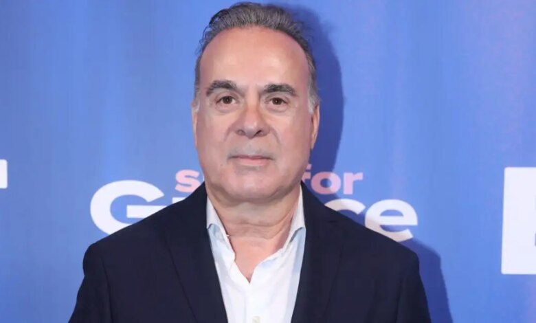 Φώτης Σεργουλόπουλος: «Ο γιος μου με μαθαίνει να κάνω υπομονή και μου κάνει παρατηρήσεις» Φώτης Σεργουλόπουλος: «Ο γιος μου με μαθαίνει να κάνω υπομονή και μου κάνει παρατηρήσεις»