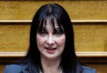 Έλενα Κουντουρά: Η Σίντι Κρόφορντ ζει μια τραγωδία, της έστειλα συλλυπητήρια για τον θάνατο του γιου της