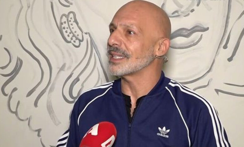 Νίκος Μουτσινάς: «Μετά τα Τέμπη δεν μπορώ να κάνω πια σάτιρα»