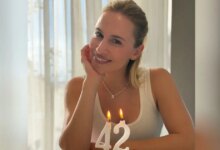Η Νάντια Μπουλέ έκλεισε τα 42 και τα γιόρτασε με τούρτα σε σχήμα καρδιάς