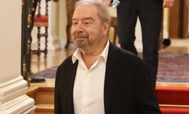 Σταμάτης Φασουλής: «Την τελευταία μου πνοή λέω να την αφήσω στη Ριτσώνα όχι στη σκηνή» Σταμάτης Φασουλής: «Την τελευταία μου πνοή λέω να την αφήσω στη Ριτσώνα όχι στη σκηνή»