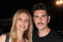 Ντορέττα Παπαδημητρίου και Γιώργος Γεροντιδάκης μέσα σε εργοστάσιο σοκολάτας στη Ζυρίχη της Ελβετίας