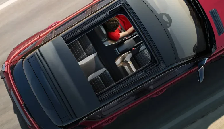 Νέο Renault 4 E-Tech Canvas Roof: Πρώτη πανελλήνια εμφάνιση στην Auto Athina