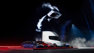 Ο CEO της Ferrari αποθεώνει το Tesla Roadster: «10 στα 10»