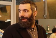 Ρομέν Γαβράς: «Δεν θα έπρεπε να είμαι σκηνοθέτης, αλλά βοσκός στην Αρκαδία»