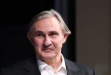Άκης Σακελλαρίου: Θα υποδυθώ μια γυναίκα που θέλησε να απελευθερωθεί και προχώρησε σε αλλαγή φύλου