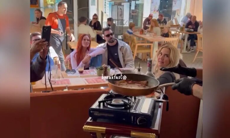 Η Σίσσυ Χρηστίδου δημοσίευσε βίντεο με τον σύντροφό της, Στέφανο Νεδέλκο, από το ταξίδι της στην Κέρκυρα Η Σίσσυ Χρηστίδου δημοσίευσε βίντεο με τον σύντροφό της, Στέφανο Νεδέλκο, από το ταξίδι της στην Κέρκυρα