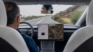 Tesla: Σε δέκα ευρωπαϊκές χώρες η υποβοήθηση, αλλά η μπάρα θέλει οδηγό
