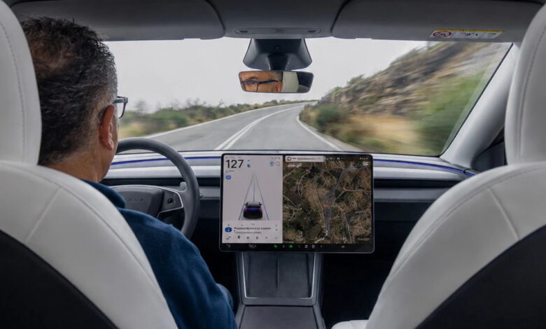 Tesla: Σε δέκα ευρωπαϊκές χώρες η υποβοήθηση, αλλά η μπάρα θέλει οδηγό