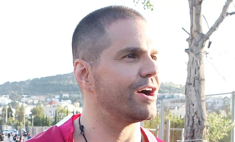 Γιώργος Τσαλίκης: «Μου έσπασε το αυτοκίνητο και έφυγε με καφέ ατάραχος» περιέγραψε για την επίθεση που δέχτηκε