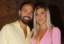 Ηλίας Βρεττός: «Να εύχεστε να πάνε όλα καλά», τόνισε για την εγκυμοσύνη της συζύγου του