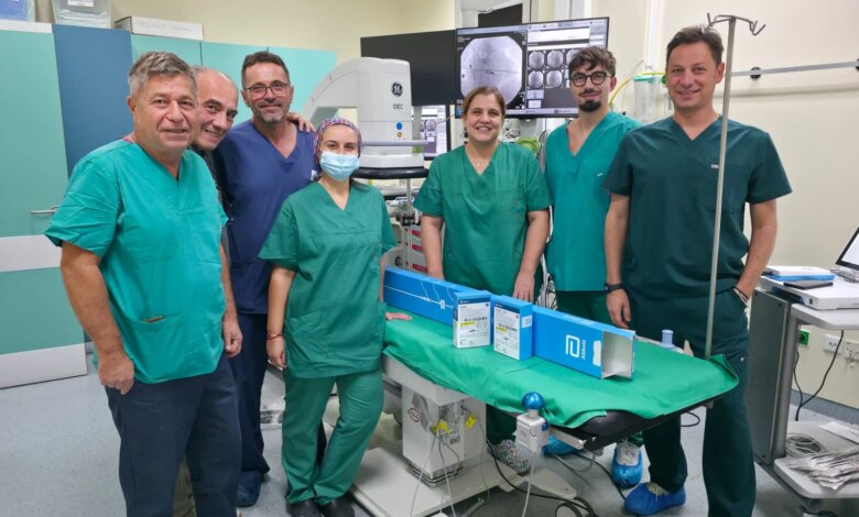 Πρωτοποριακή εμφύτευση διπλοεστιακού βηματοδότη χωρίς ηλεκτρόδια πρώτη φορά στη Β. Ελλάδα Πρωτοποριακή εμφύτευση διπλοεστιακού βηματοδότη χωρίς ηλεκτρόδια πρώτη φορά στη Β. Ελλάδα