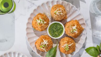 Vegan αραντσίνι γεμιστά με Planteese και πέστο